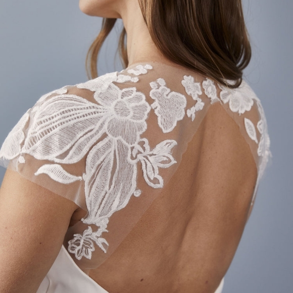 Amsale Little White Dress #142 Like New - Picture 5 of 13